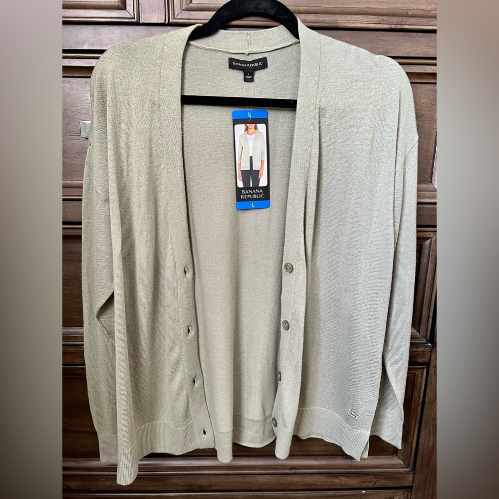Banana Republic Classic Green Cardinals NWT